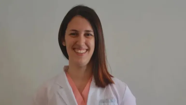 MUERE MÉDICA NEURÓLOGA AL CAERSE DEL COLECTIVO